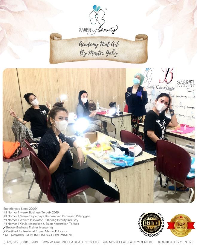kursus-nail-art-les-academy-bersertifikat-harga-murah-kualitas-terbaik.jpg
